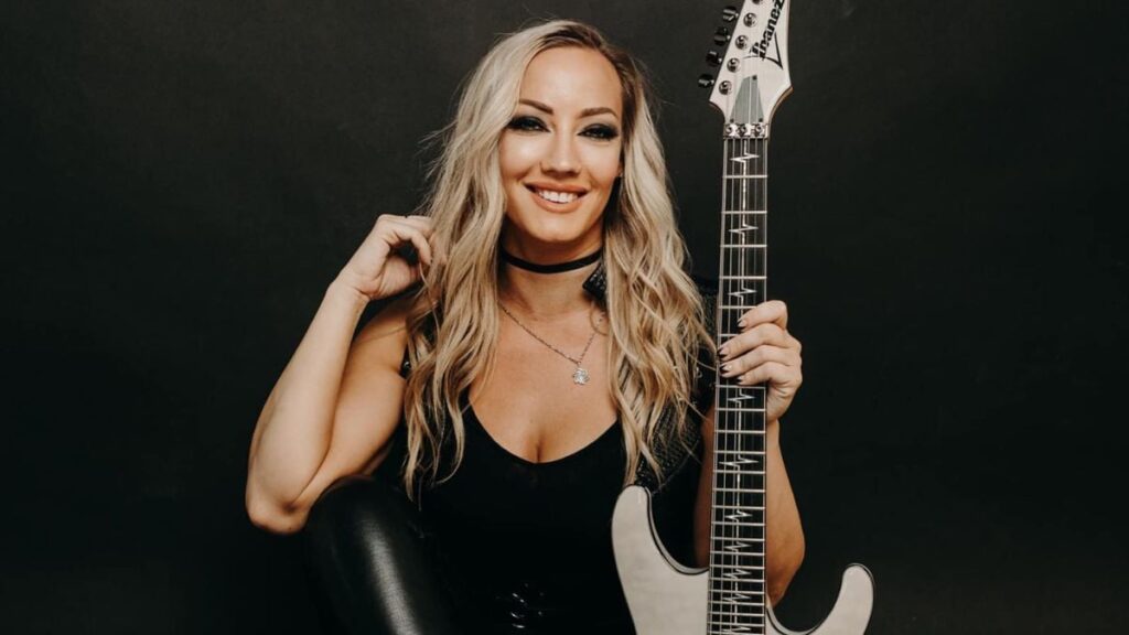 Nita Strauss